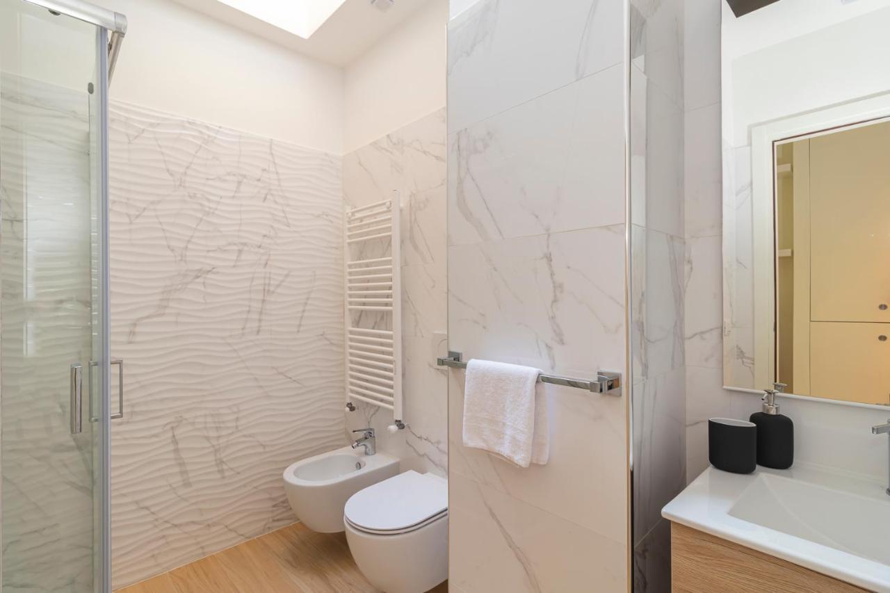 Scarlatti Luxury Apt. - B. Aires / Station Appartamento Milano