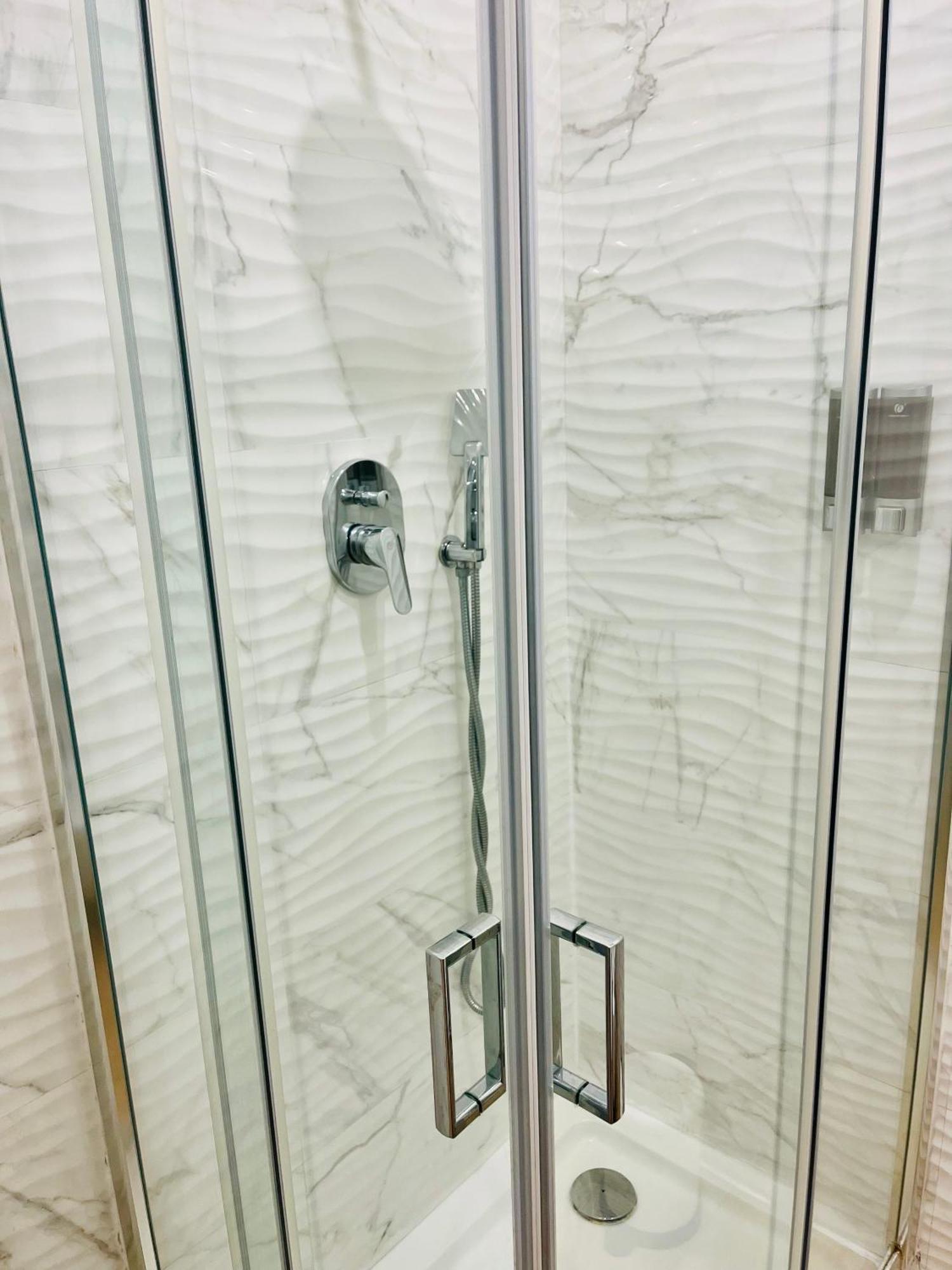 Scarlatti Luxury Apt. - B. Aires / Station Appartamento Milano